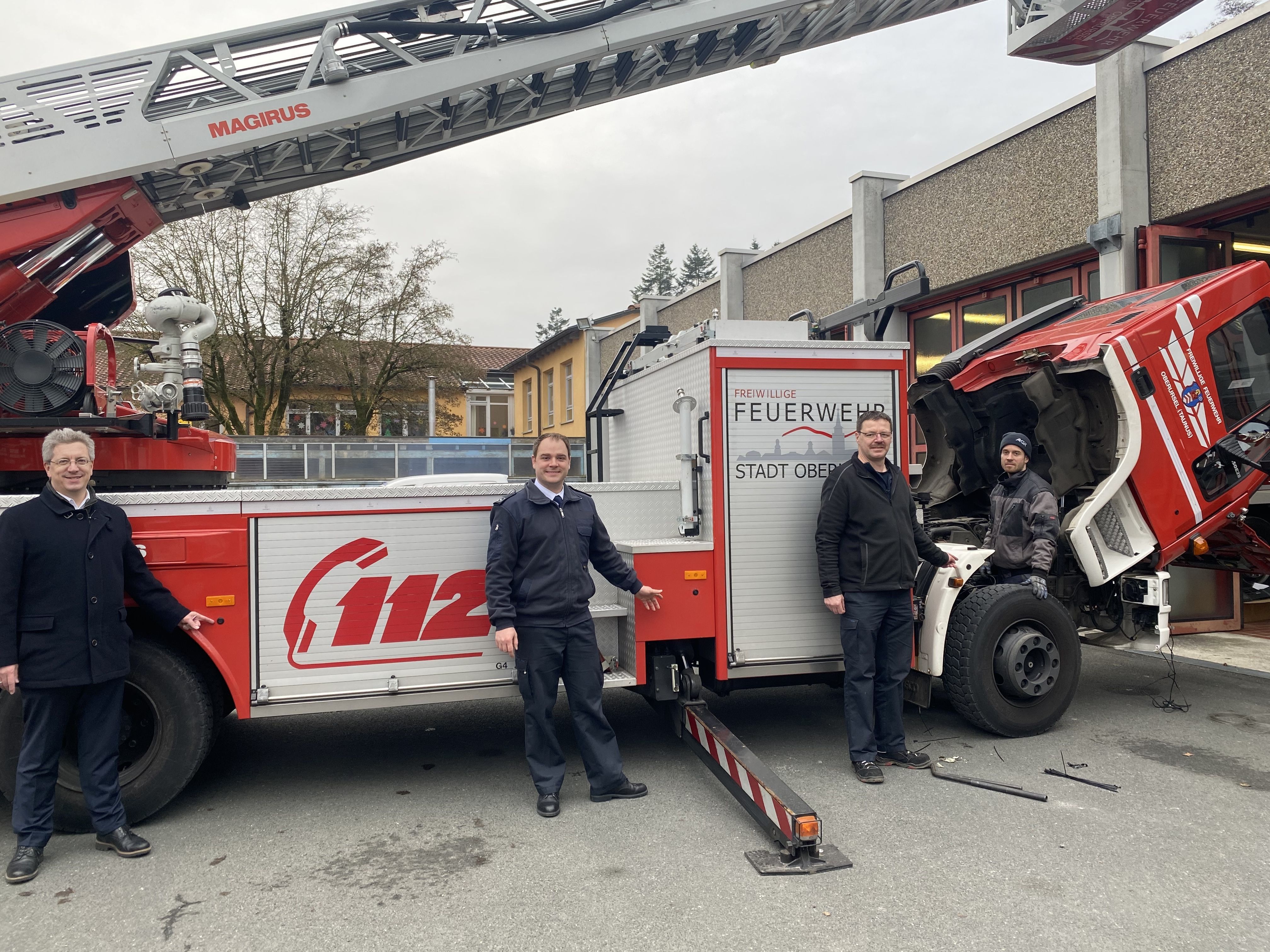 Feuerwehrfahrzeuge bekommen Abbiegeassistenten