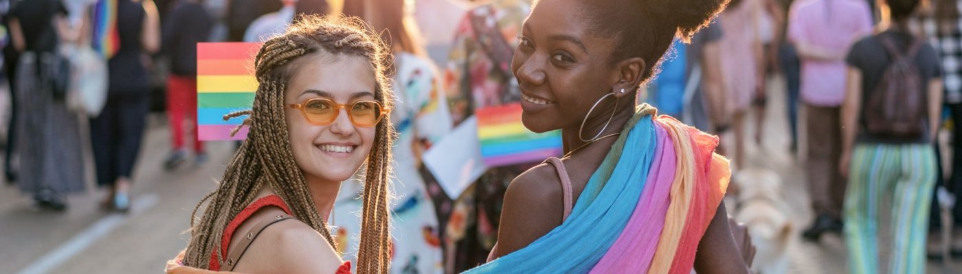 Slider 1920 x 691 - 2 Titelbild Pride Month